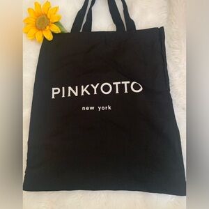 PINKYOTTO black lightweight linen smaller dust bag VVGUC